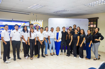 Estudiantes de tercer año de la Licenciatura en Logística y Transporte Multimodal de la Facultad de Ingeniería Industrial del Centro Regional de la Universidad Tecnológica de Panamá (UTP), en Veraguas.