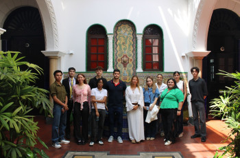 Visita de la DRI y estudiantes internacionales al Palacio de las Garzas Delegación de la UTP y estudiantes internacionales durante su recorrido cultural.