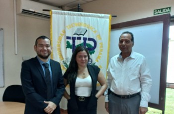 Kathia Pinto, estudiante de la Facultad de Ingeniería Industrial del Centro Regional de Veraguas, de la Licenciatura en Logística y Transporte Multimodal, presentó su Trabajo de Graduación.