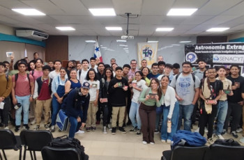 Estudiantes del Centro Regional de Panamá Oeste participan del Taller  Astronomía Extragaláctica.