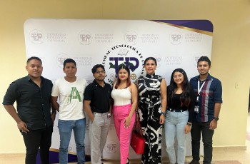 Estudiantes del Centro Regional de Panamá Oeste reciben Certificado de su movilidad Saliente. 