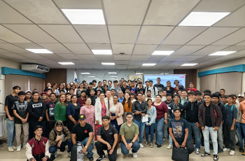 Estudiantes y Autoridades del Centro Regional participan de la Jornada de Sensibilización 