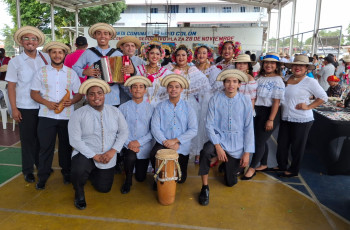 Presentación del Conjunto Folclórico Sentimientos UTP  