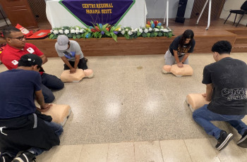 Estudiantes de la FIE reciben Orientación sobre primeros Auxilios 