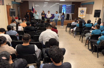 Estudiantes de la Facultad de Ingeniería Industrial participan de la conferencia 