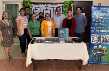 Autoridades y Coordinadores de facultad participan de la entrega de equipo de Sonido 