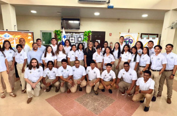 Estudiantes de la carrera Lic. en Logística y Transporte Multimodal. 