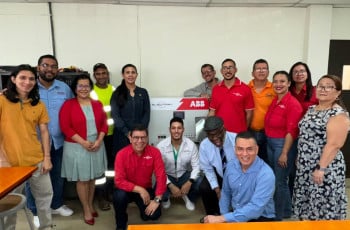 Centro regional de Panamá Oeste recibe donación de un Banco de Prueba Eléctricos para uso de estudiantes 