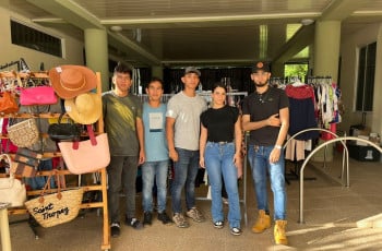 La Subdirección de Vida Universitaria del Centro Regional de Veraguas hizo presencia en el 2do Bazar "Guerreras en Rosa", organizado por ANCEC Capítulo de Santiago, del 17 al 18 de octubre.