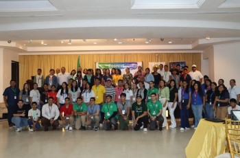 Estudiantes de la Facultad de Ingeniería de Sistemas Computacionales y del Grupo ROBOTSIS del Centro Regional de Veraguas participaron como facilitadores del Taller de Introducción a la Programación y la Robótica Educativa, el viernes 10 de enero.