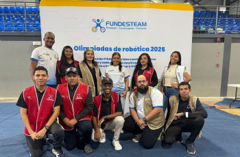 Esther Vallejos, estudiante de la Licenciatura en Ingeniería Eléctrica y Electrónica del Centro Regional de Veraguas, participó como jueza en la cuarta sede regional de la World Robot Olympiad Panamá 2025, el 15 de julio