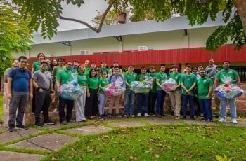 El Centro Regional de Veraguas se vistió de verde para conmemorar el XLIII aniversario de la Facultad de Ingeniería de Sistemas Computacionales, el pasado martes 30 de abril.