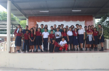 Estudiantes de IV Año de la Licenciatura en Ingeniería de Sistemas y Computación del Centro Regional de Veraguas, dictaron cursos a los estudiantes de quinto y sexto grado del C.E.B.G. El Limón, el martes 15 de octubre.