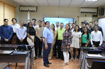 Los estudiantes de las materias de postgrado como opción a tesis, de la Facultad de Ingeniería de Sistemas Computacionales del Centro Regional de Veraguas, sustentaron sus proyectos finales, el miércoles 17 de julio.