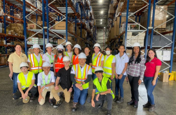 Estudiantes de I Año de la Licenciatura en Logística y Transporte Multimodal del Centro Regional de Veraguas realizaron una gira académica al Centro de Distribución Grupo Spiegel, S.A. (ASSA), el 20 de junio.