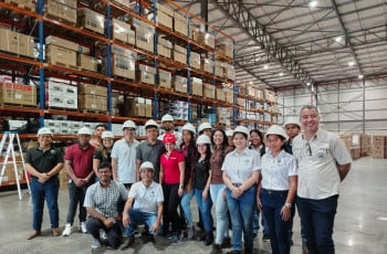 Estudiantes de III Año de la carrera de Licenciatura en Logística y Transporte Multimodal del Centro Regional de Veraguas, realizaron una gira académica al Centro de Distribución en los Canelos de Divisa de Grupo Spiegel, S.A. (ASSA), el viernes 4 de octubre.