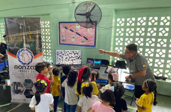 El equipo de investigación del proyecto MONZAD del Centro Regional de Veraguas participó de la celebración de la Semana de la Informática del Colegio San Vicente de Paúl de Panamá, el viernes 18 de octubre.