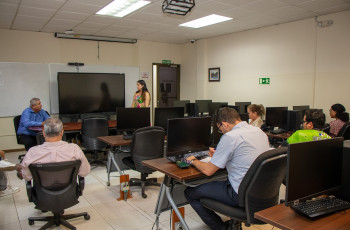 Autoridades del Centro Regional de Veraguas mantuvieron una primera reunión con los estudiantes líderes de la XVI Ceremonia de Imposición de Cascos, el 15 de julio.