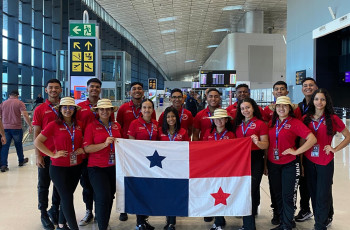 Estudiantes del Centro Regional de Veraguas participaron del X Festival Internacional de Danza Folclórica "Bailando con el Mundo Tultepec" 2024, del 23 a octubre al 11 de noviembre.