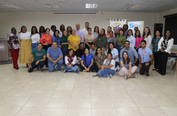 La Coordinación Académica del Centro Especializado en Lenguas realizó una capacitación para profesores y colaboradores de las diversas sedes regionales de esta unidad en el Centro Regional de Veraguas, el 24 de febrero.
