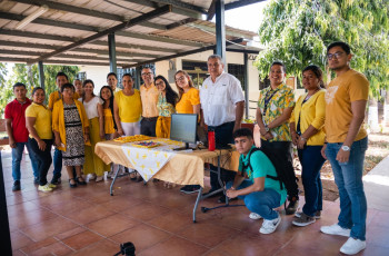 La comunidad universitaria del Centro Regional de Veraguas se vistió de amarillo para concientizar sobre la Endometriosis, el 22 de marzo. Créditos: Melvin Mendoza.