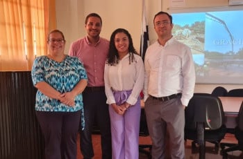 Yesenia Sánchez, de la Licenciatura en Ingeniería Civil del Centro Regional de Veraguas, presentó su Trabajo de Graduación de tipo Práctica Profesional.