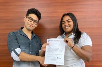 Alianza Estudiantil Sección Veraguas del Centro Regional de Veraguas, hizo entrega de certificaciones a estudiantes instructores de talleres del idioma inglés, organizados en conjunto con el Centro Especializado en Lenguas, el 30 de enero.