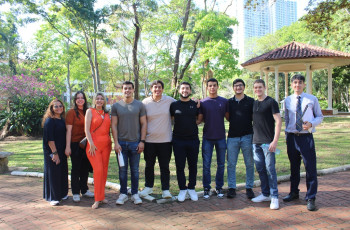 Delegación brasileña en el Parque El Aljibe.