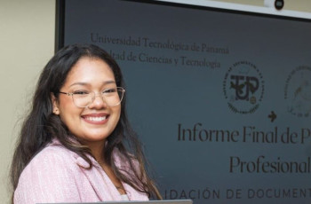 Licenciada en Comunicación Ejecutiva Bilingüe-Zurisadai Vásquez