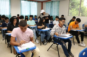 Graduandos de colegios en la provincia asisten a la UTP Chiriquí para realizar la PAA