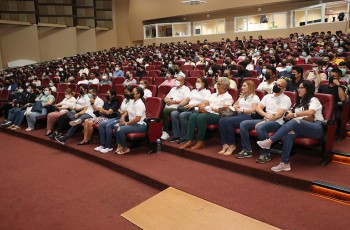 Estudiantes nuevo reciben seminario de Inducción.