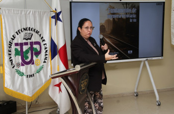 Dra. Aranzazu Berbey-Álvarez.