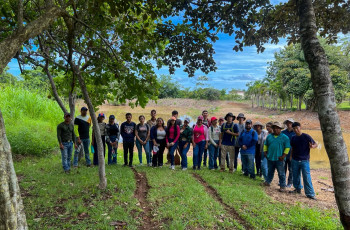 Estudiantes voluntarios.