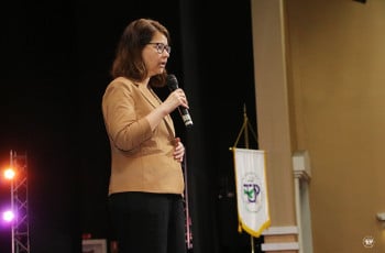 Dra. Naiara Pinto.