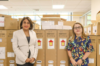 La Dra. Ángela Laguna, Rectora de la UTP y la Dra. Lilia Muñoz, Vicerrectora de la VIPE.