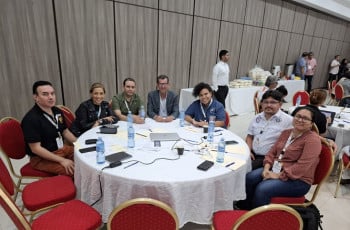 Docentes del Centro Regional participan del Taller de Investigación 