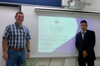 Mgtr. Francisco Arango, Profesor asesor,  junto al estudiante Irisnel Sánchez.