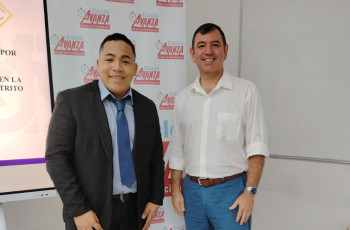 Portada- Estudiante Roberto Chanis y su asesor Dr. Francisco Arango