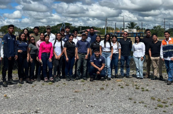 Estudiantes de la III Jornada Industrial UTP Coclé 2025