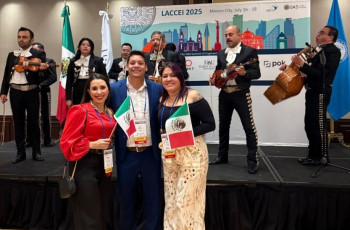 La Licda. Eny Serrano, el Dr. Edwin Collado y la Dra. Yessica Sáez presentaron los resultados de sus investigaciones.