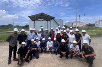 Estudiantes de III año de la carrera de Licenciatura en Mecánica Industrial 