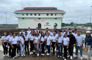 Estudiantes de Ingeniería Industrial 