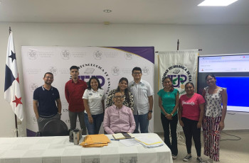 Estudiantes de la Licenciatura en Mercadeo y Negocios Internacionales