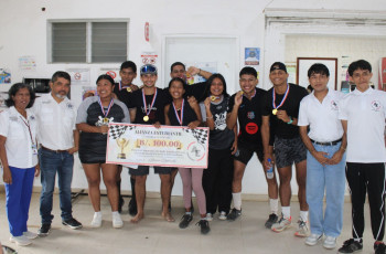 Estudiantes ganadores del rally estudiantil  Estudiantes ganadores del rally estudiantil