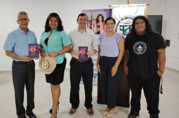 Ing. Efrain Conte, Lic. Yesibel Bethancourt, Dr. Francisco Arango, Lic. Irlanda Sotillo y Lic. José Gutiérrez