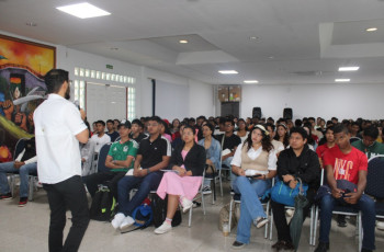 Autoridades, servicios institucionales y vida universitaria guían a los nuevos estudiantes del Centro Regional de Coclé Autoridades, servicios institucionales y vida universitaria guían a los nuevos estudiantes del Centro Regional de Coclé