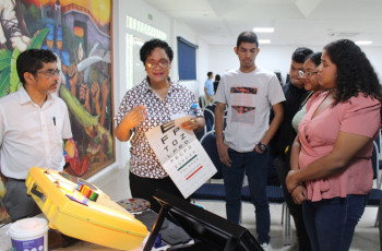 Stand interactivo sobre herramientas para personas con discapacidad visual