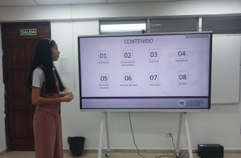 Sustentación de tesis de la estudiante Joanna Sánchez
