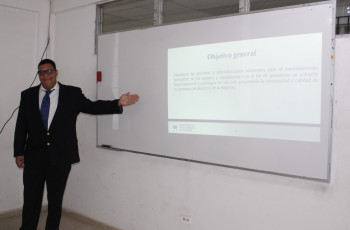Sustentación de tesis por el estudiante Manolys Fernández, para optar por el título de Licenciatura en Ingeniería Industrial