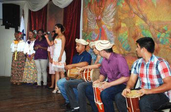 Celebración del mes de la Etnia Negra en Centro Regional de Colón.